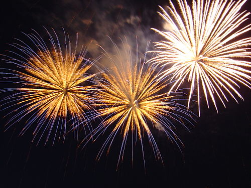 500px-bratislava_new_year_fireworks